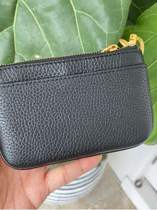 Tory Burch Black Leather Zip Card Case with Gold Logo - Picture 2 of 5
